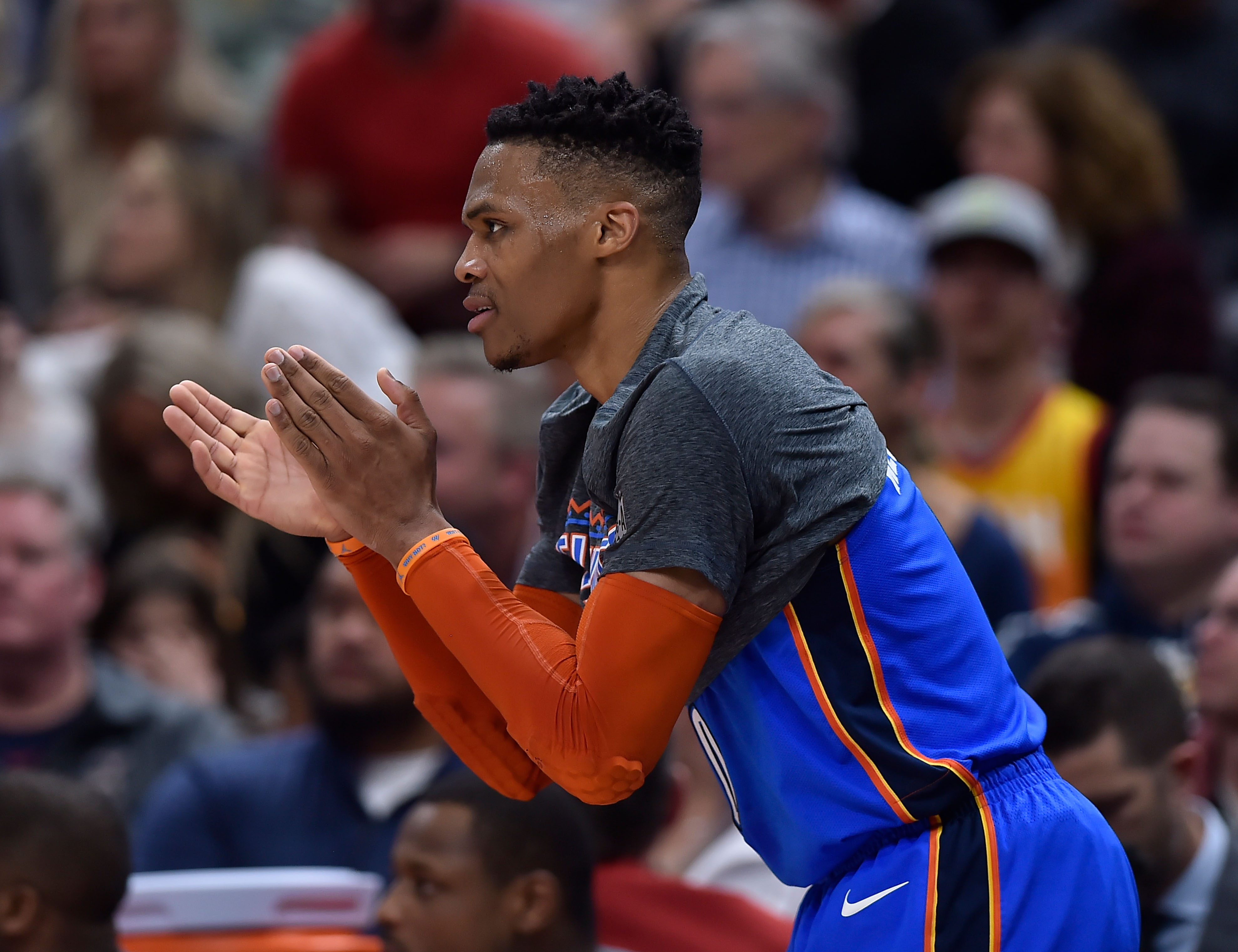 裁判在一次 裁判在一次